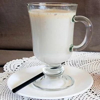 Молочный напиток с белым шоколадом