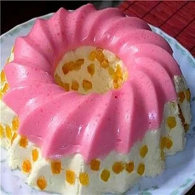 Творожно-желейный торт с цукатами без выпечки